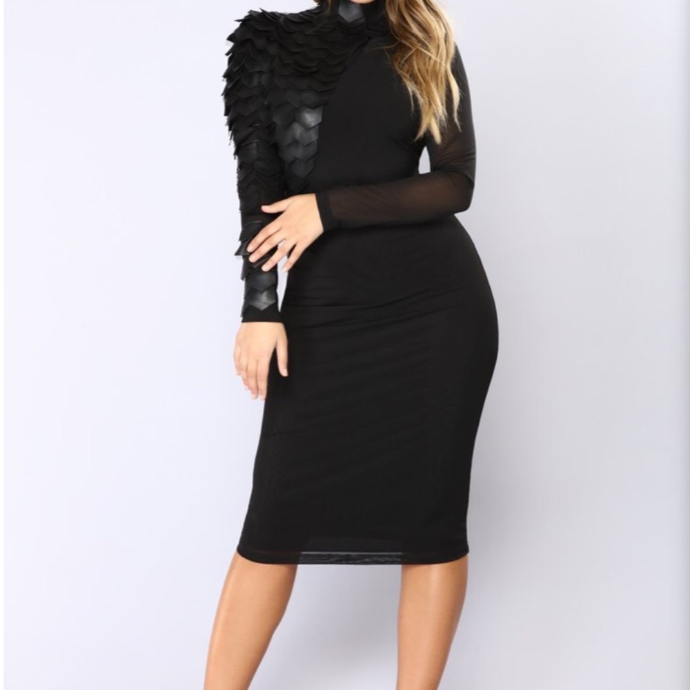 Fashion nova black dress